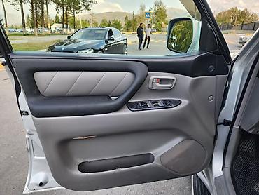 паста для полировки фар: Toyota Land Cruiser: 2005 г., 4.7 л, Автомат, Газ, Внедорожник — 7