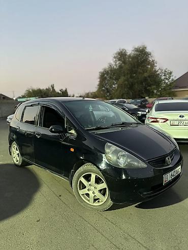 step vagon: Honda Fit: 2004 г., 1.3 л, Автомат, Газ, Хэтчбэк — 3