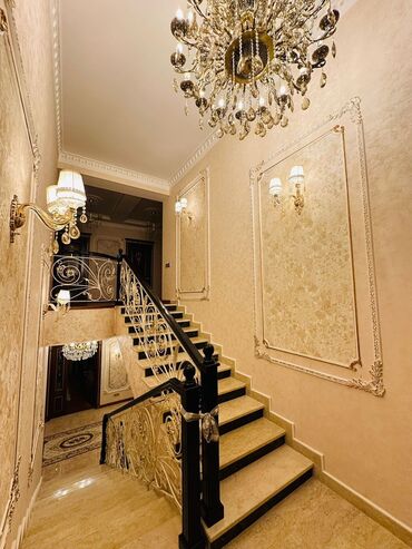 Bağ evlərinin kirayəsi: Elit üslubda iki mərtəbəli 4 yataqlı villa - Klassik memarlıq: hündür — 10