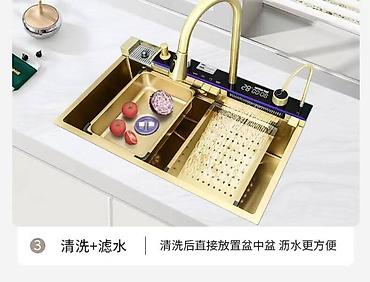 Sudopere: Višenamenski kuhinjski sudoper sa pametnom slavinom – zlatna izvedba — 4