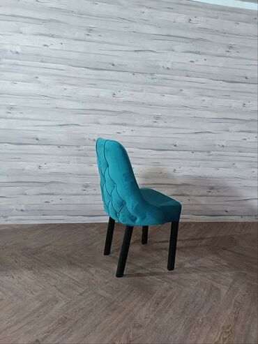 Stolice: 🔹Model stolice - Foteljica dugme
💸Cena 70€ — 13