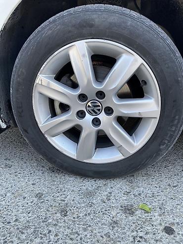 volkswagen diski: Volkswagen orijinal yüngül lehimli disklər və təkərlər dəsti - — 1