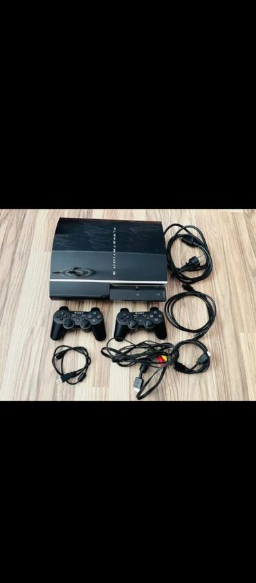Fizika: PS 3 fat madelidir yenidir çox az istifadə olunub .satmaq səbəbi PS4