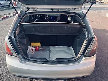 Kia: Kia Rio: 2010 г., 1.4 л, Механика, Бензин, Хэтчбэк — 14