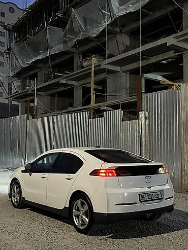 byd qin pro ev: Chevrolet Volt: 2013 г., 1.4 л, Вариатор, Гибрид, Хэтчбэк — 4