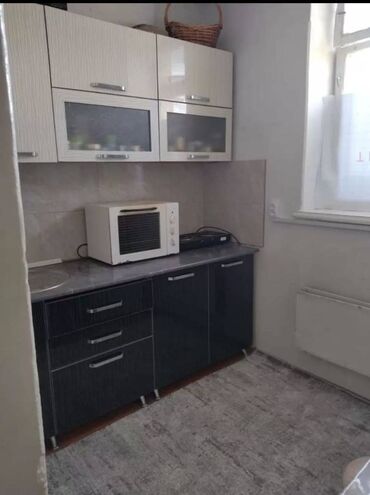 продаю квартиру малосемейка: 1 комната, 36 м², Малосемейка, 3 этаж