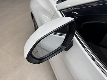 Toyota Camry: 2024 г., 2.5 л, Бензин, Седан — 9