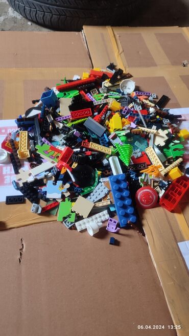 игрушки для 11 лет: Лего детали отдам все за 500