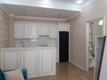 Uzunmüddətli kirayə mənzillər: 19/4+3_ otaq 1500 azn Metroparkin yani . Koc_ Eti Restanin Ustu — 10