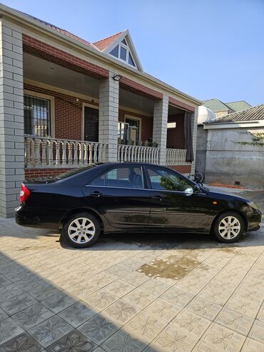 Toyota: Toyota Camry: 3 l | 2002 il Sedan — 2