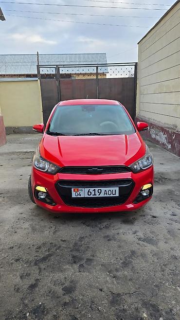 Chevrolet Spark: 2018 г., 1 л, Вариатор, Бензин, Хетчбек — 2