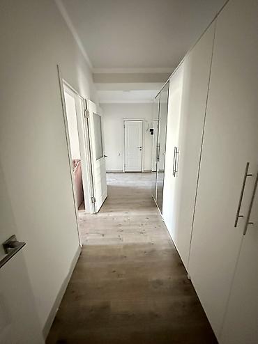 баят квартиры: 3 комнаты, 77 м², Элитка, 3 этаж, Старый ремонт — 2