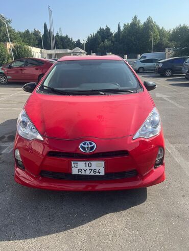 Toyota : 1.5 л | 2012 г. Хэтчбэк