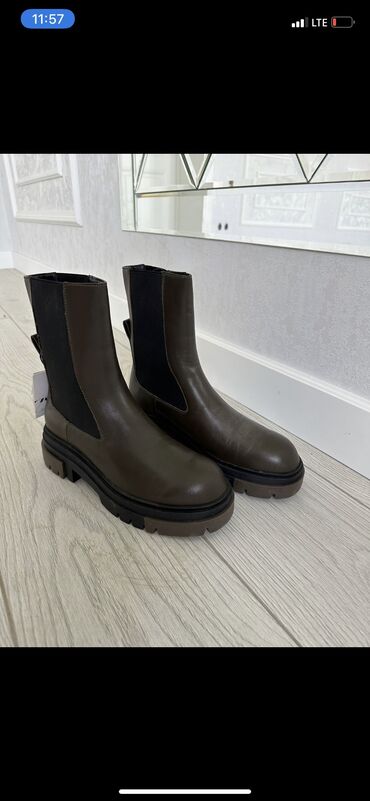 зимние мужские обувь: Ботинки демисезонные кожаные Zara,новые!Цена 6500 торг есть