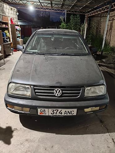 transporter multivan: Volkswagen Vento: 1996 г., 1.8 л, Механика, Бензин, Седан — 1