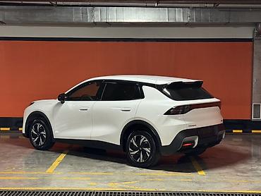Changan: Changan Qiyuan Q05: 2026 г., Автомат, Электромобиль, Кроссовер — 3