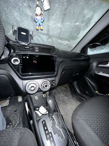 Kia: Kia Rio: 2012 г., 1.4 л, Автомат, Бензин, Хэтчбэк — 8