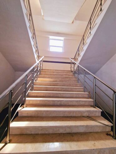 Mağazalar: Binəqədi rayonu, əsas yolun üstündə - “Zəngəzur” restoranın tam — 6