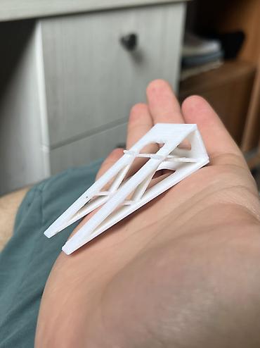 qacish aleti: Məhsul: Kiçik ölçülü maşın modelləri üçün 3D-print edilmiş miniatür — 1