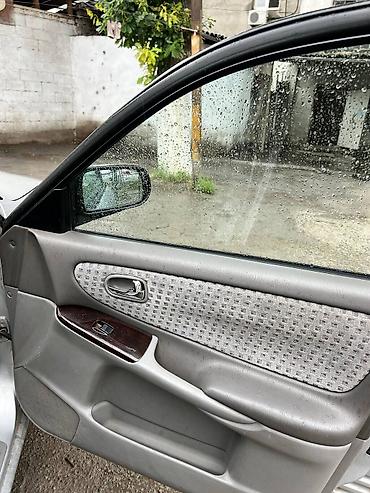 Mazda: Mazda Capella: 2000 г., 1.8 л, Механика, Бензин, Хэтчбэк — 12