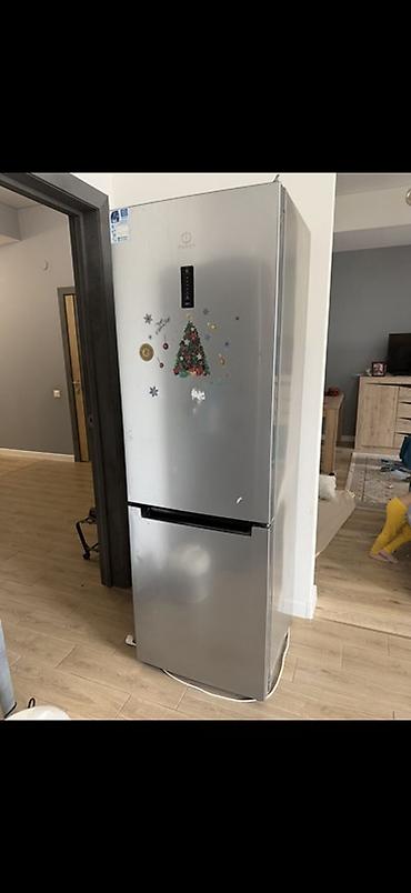 Холодильник Indesit, Б/у, Двухкамерный