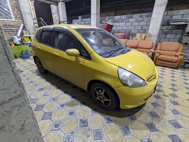 honda fit рестайлинг: Honda Fit: 2005 г., 1.3 л, Автомат, Бензин, Хэтчбэк