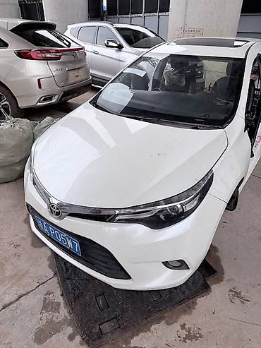 levin corolla: Разбор Toyota Corolla (седан, белый, поколение около 2013–2016). В — 1