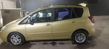carina e: Toyota Corolla Verso: 2003 г., Механика, Бензин, Минивэн — 4