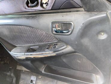 шторка на авенсис: Обшивка дверей Toyota Avensis 2.0 БЕНЗИН 2002 перед. лев. (б/у)