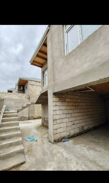 mərdəkanda bağ evləri günlük: 3 otaqlı, 220 kv. m, Kredit var, Təmirsiz
