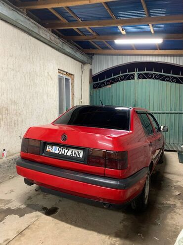 решетка на пассат б3: Volkswagen Vento: 1992 г., 1.8 л, Механика, Бензин, Седан