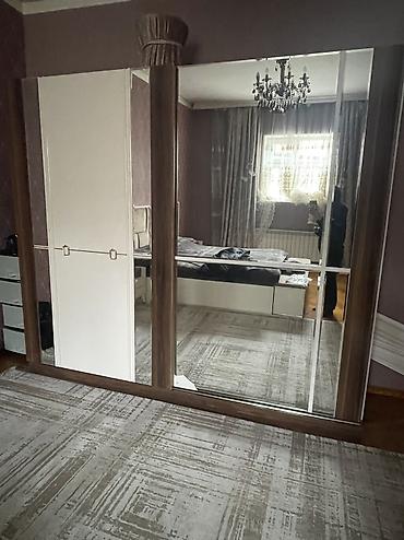Aşagisinda guzgude yungul sinig var