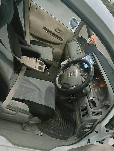 2002: Honda Orthia: 2002 г., 2.2 л, Автомат, Газ, Универсал — 5