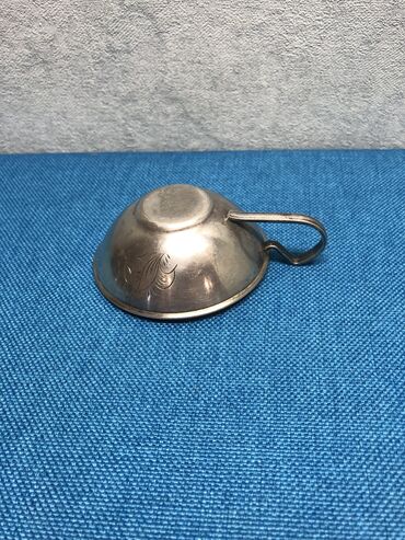 Sikkələr: Antik Latun Nelbeki ve murebbe qabi qiymet 1 eded ucun . 3 eded var — 9