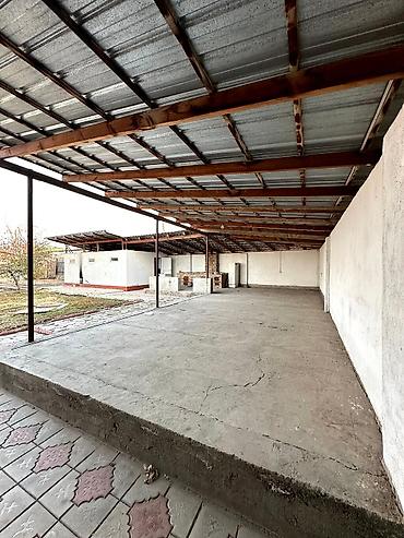 Продажа коттеджей и домов: Продаётся домовладение с закрытым двором и капитальным забором из — 3