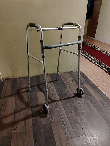 Yerimək üçün arabalar, çəliklər, əsalar, rollatorlar: Çelik ve tekerli tutacaq ikiside işlenmeyib salafandır 1+1 kompaniya — 3