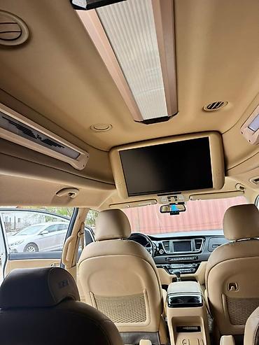 Kia: Kia Carnival: 2019 г., Минивэн — 9