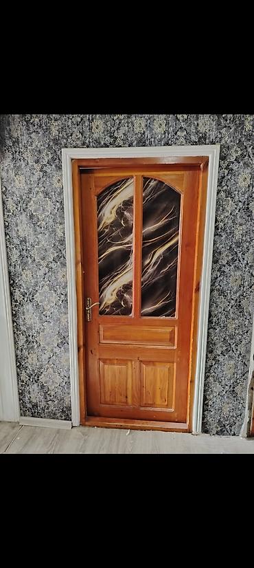 Taxta otaq qapısı – dekorativ şüşəli model - Material: təbii ağac