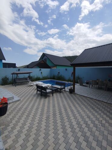 Günlük kirayə evlər: Qubada İcarəyə verilir müasir həyət evi – şəxsi hovuzlu - İki — 2