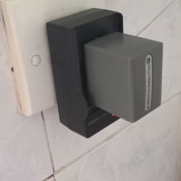 Videokameralar: SONY DVD video çəkən kamera. - Təzədir demək olar. - Az işlənib. - — 18