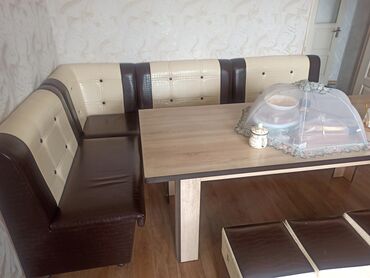 Пуфики: Кухонный уголок состояние хорошее прошу 16000 сом at lalafo.kg Пуфики: Кухонный уголок состояние хорошее прошу 16000 сом