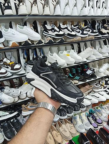 Krasofkalar və idman ayaqqabıları: Unisex gündəlik idman ayaqqabıları – müxtəlif modellər və rənglər — 2