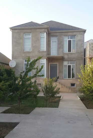 Həyət evləri və villaların satışı: Maştağa qəs. 5 otaqlı, 235 kv. m, Yeni təmirli