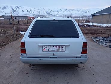 Mercedes-Benz: Mercedes-Benz W124: 1992 г., 2 л, Механика, Бензин, Универсал — 8