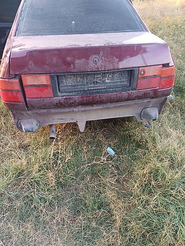 Volkswagen Vento: 1993 г., Седан