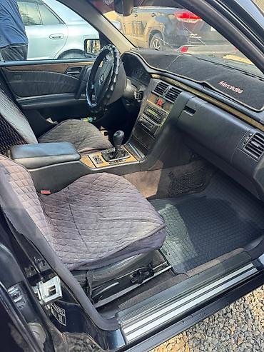 шильдик amg: Mercedes-Benz E-Class: 1999 г., 2.4 л, Кол менен иштөөчү, Бензин, Седан — 10