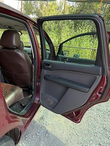 mazda 3 2005: Ford Focus: 2004 г., 1.8 л, Механика, Бензин, Универсал — 5