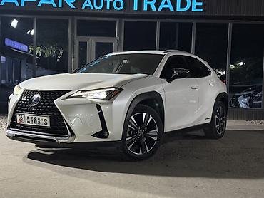 лексус хэтчбек: Lexus UX: 2021 г., 2 л, Вариатор, Гибрид, Кроссовер — 1