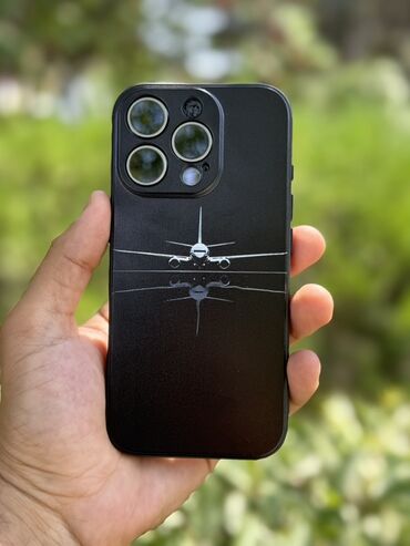 Kabrolar: Müxtəlif iPhone modelləri üçün çiçək naxışlı, şəffaf keys. Bu keys — 29