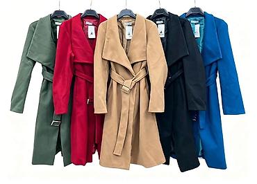 Kaputi: Dugi zenski elegantni kaputi 

Kaput: 3.999dinara — 4